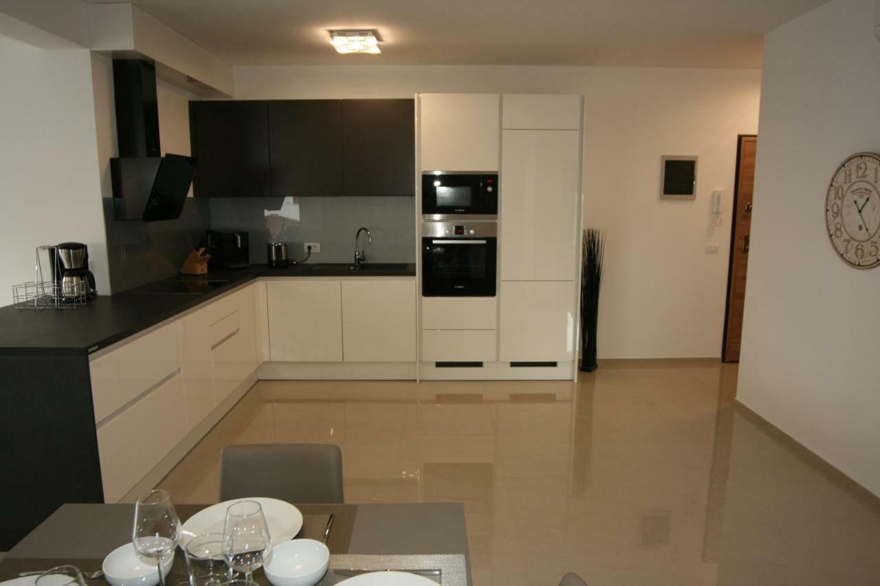 דירות מדולין Penthouse No6 מראה חיצוני תמונה